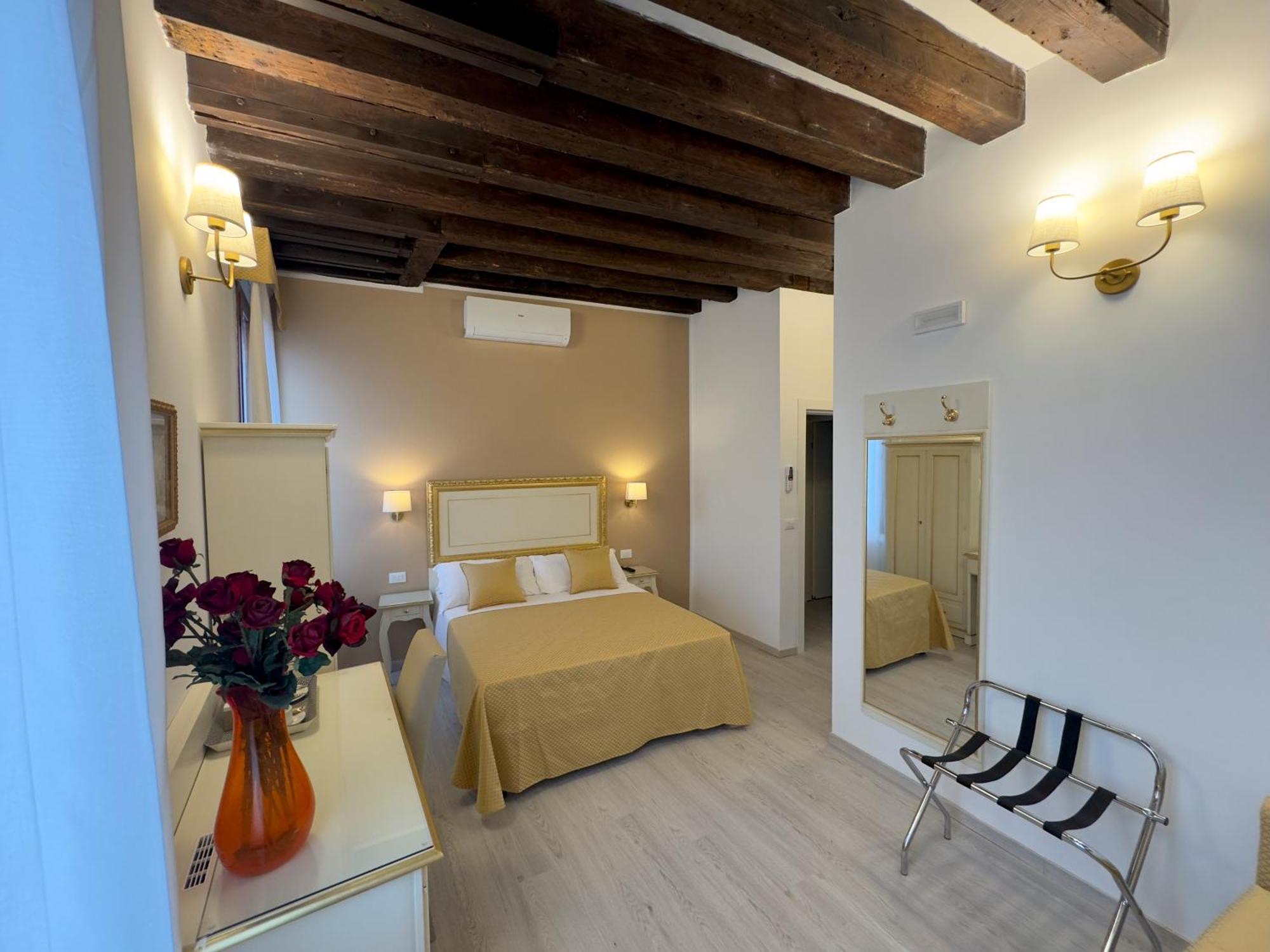 Residenza Briati Hotel Venice Luaran gambar